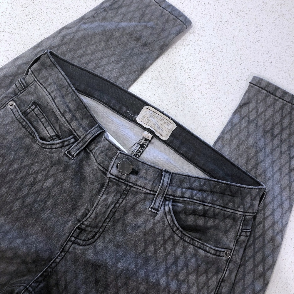 CURRENT/ELLIOTT Grey Mid-Rise Skinny Leg Jeans